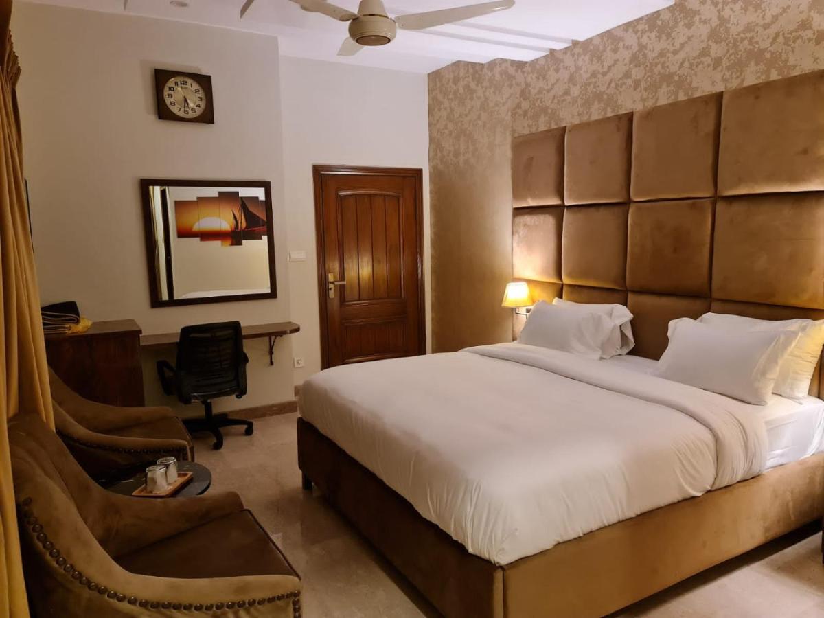 Infinity Villa Exclusive Islamabad Bagian luar foto