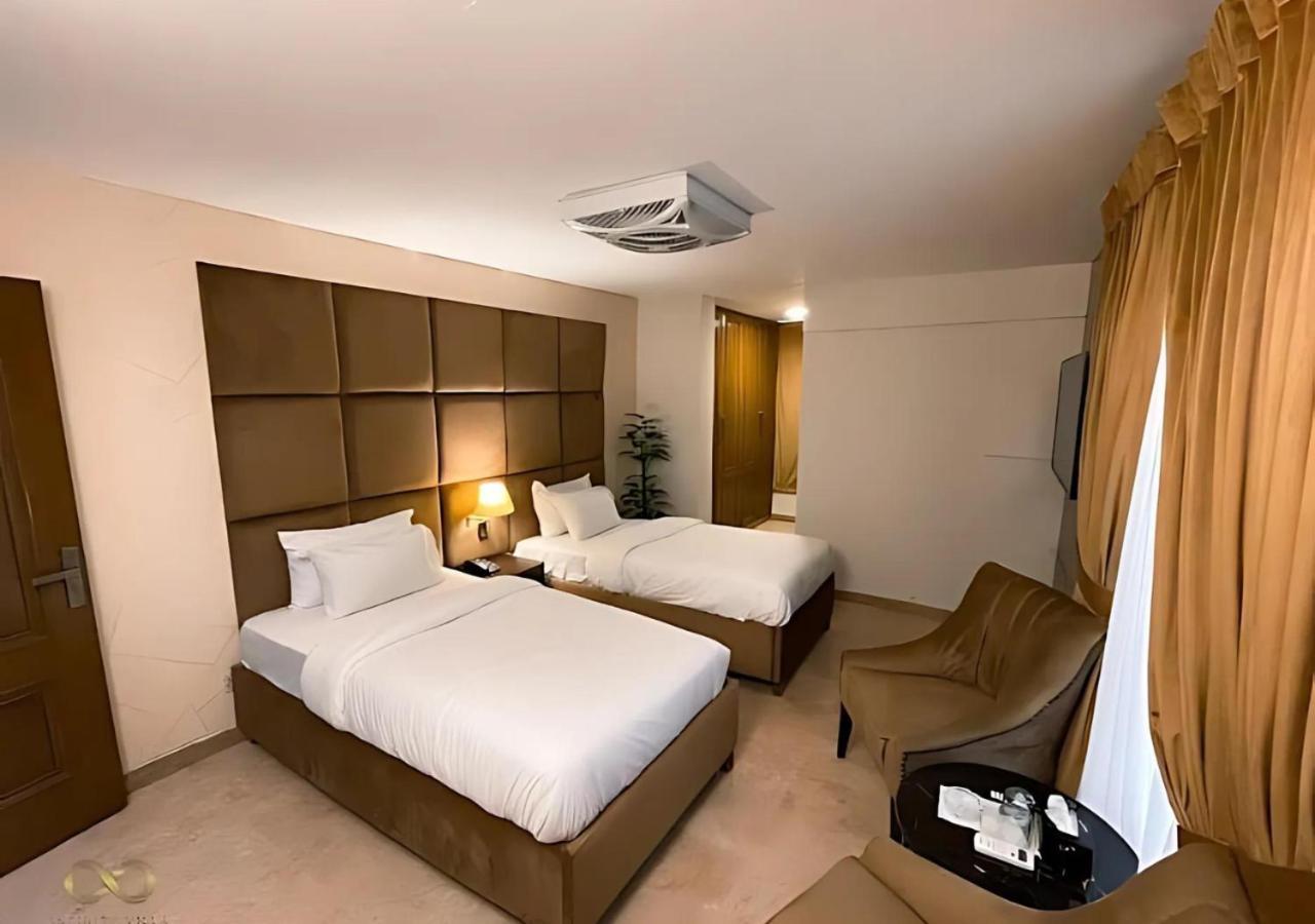 Infinity Villa Exclusive Islamabad Bagian luar foto